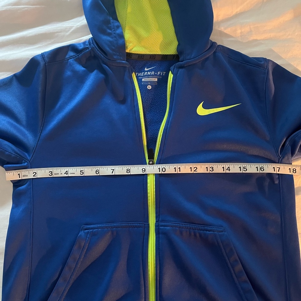 π°π° 2/$14 Boys Nike zip up hoodie jacket Sz L - Picture 3 of 3